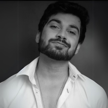 Shreenesh-Shah-Customer-relations